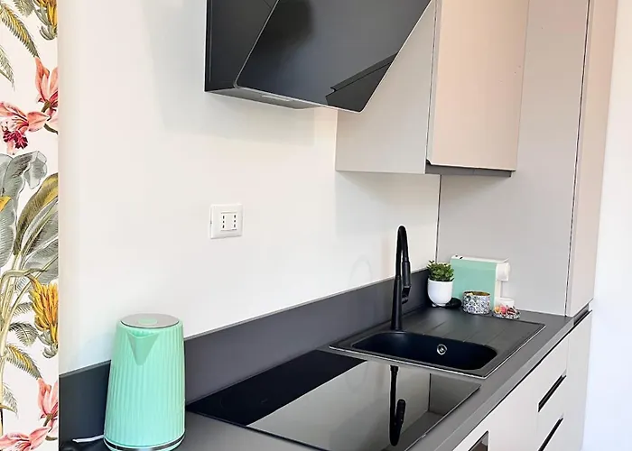 Charming Center Apartment